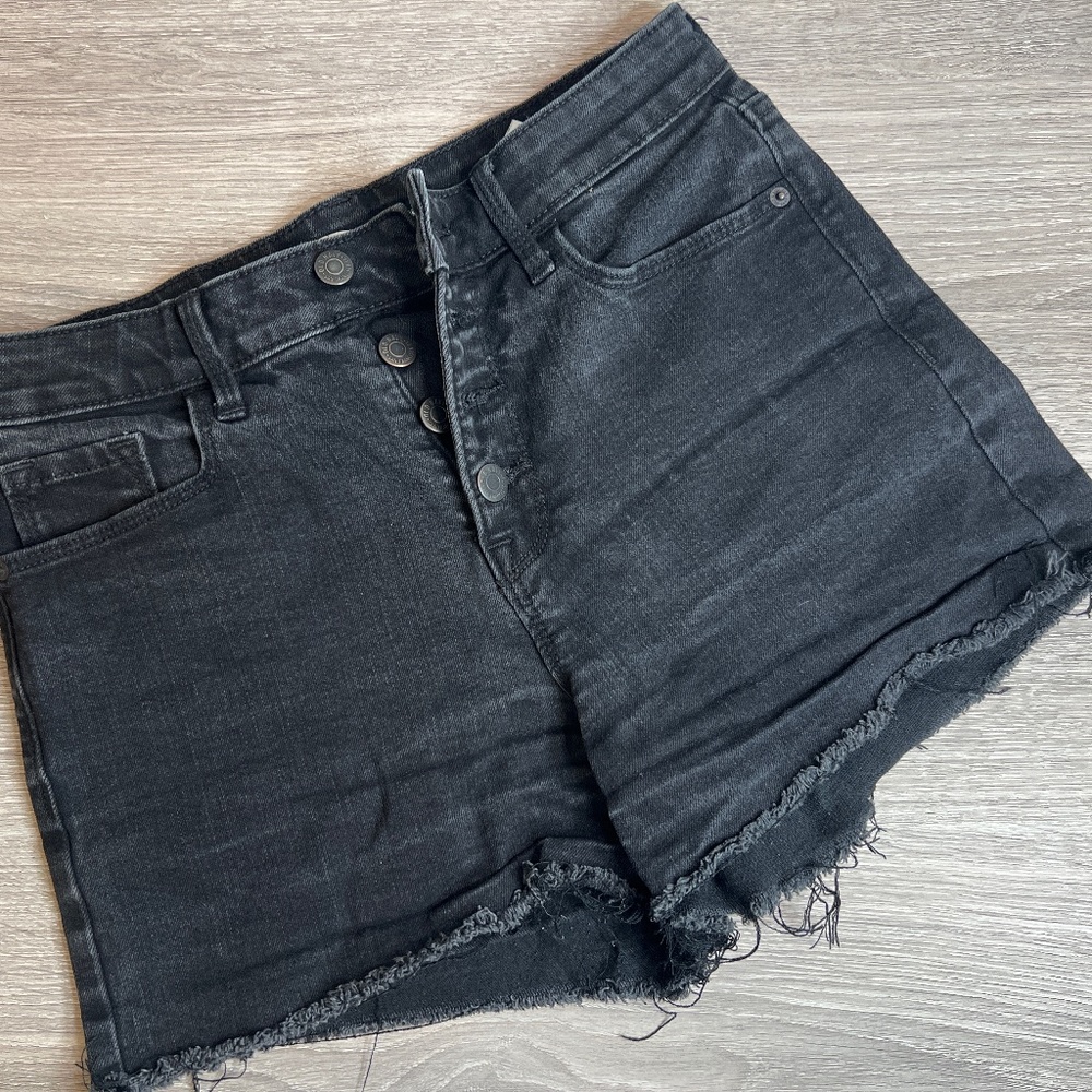 Cut off shorts